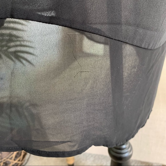 🪴$5/25🪴 lush black semi sheer high low sleeveless blouse tunic top small - Picture 8 of 9